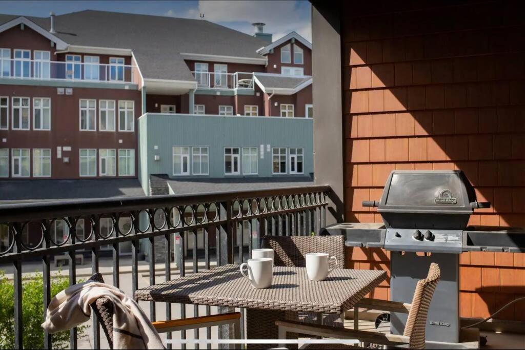 Cozy One Bedroom Condo With Indoor Pool And Hottub 坎莫尔 外观 照片
